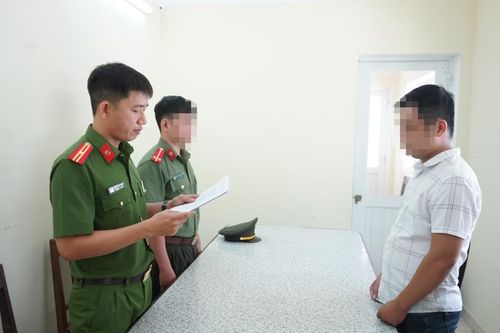 Giúp lên sàn đầu tư EXNESS, 'thầy' chiếm đoạt hơn 385 triệu đồng của 'trò'