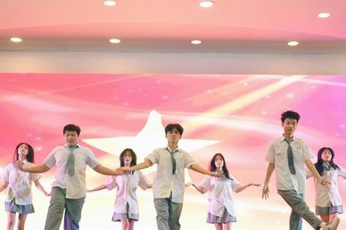 Hàng ngàn học sinh, sinh viên tham dự giao lưu văn hóa Việt - Hàn