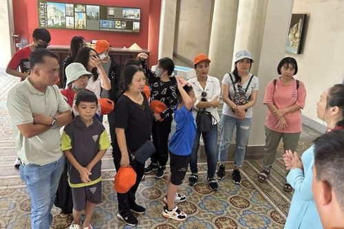 TP Hồ Chí Minh: Nhiều điểm đến thu hút khách dịp hè