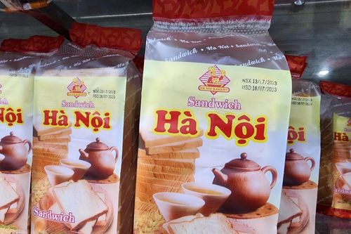 Bánh mì Hà Nội sản xuất trước ngày ghi trên nhãn
