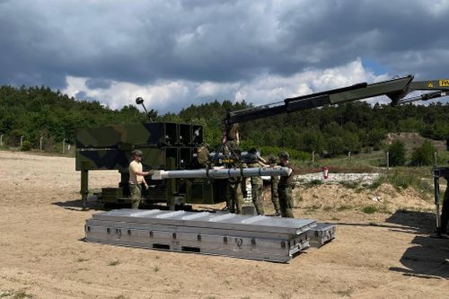 NASAMS đổ đến chiến trường vô ích