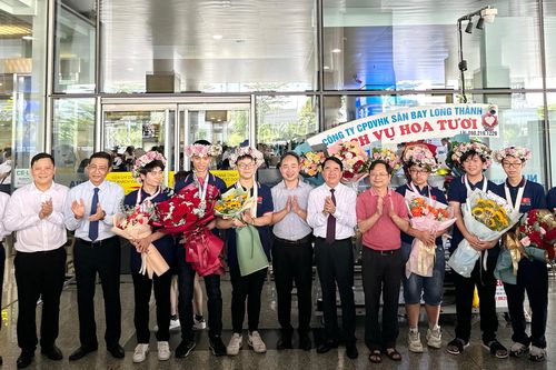 Bộ GD&ĐT chúc mừng thành tích đội tuyển Olympic Toán quốc tế 2023
