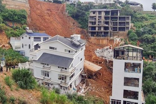 Đà Lạt: Khởi tố 2 bị can vụ sạt lở taluy công trình gây chết người