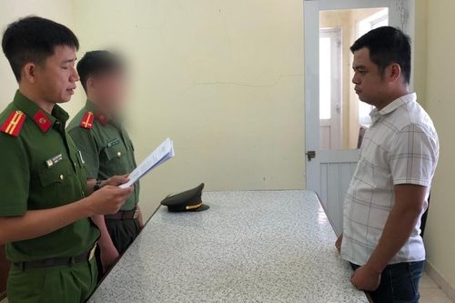 Mất gần 400 triệu đồng vì nhờ người 'dạy' đầu tư tài chính
