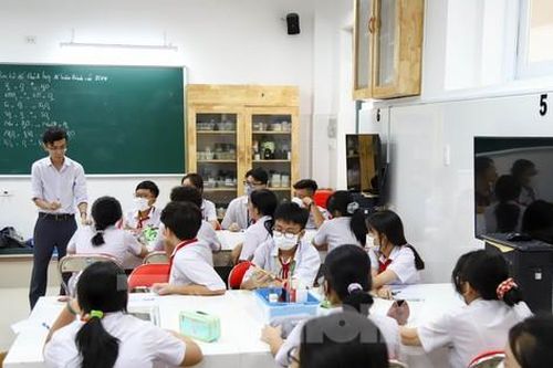 Tăng hơn 35.000 học sinh, TPHCM gấp rút tuyển mới hàng nghìn giáo viên
