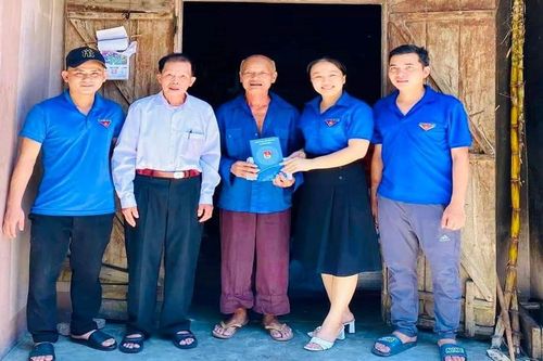 Ấm áp nghĩa tình ' Bữa cơm yêu thương' ấm lòng cựu thanh niên xung phong