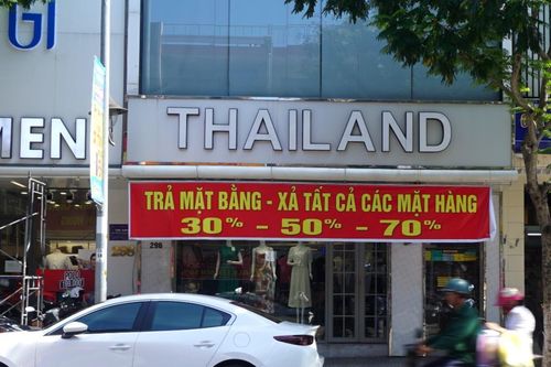 Phố thời trang ở Đà Nẵng ế ẩm, loạt cửa hàng đóng cửa