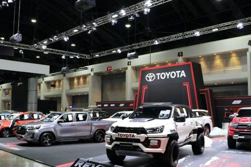 Dàn bán tải Toyota Hilux độ cực chất tại Bangkok Auto Salon 2023