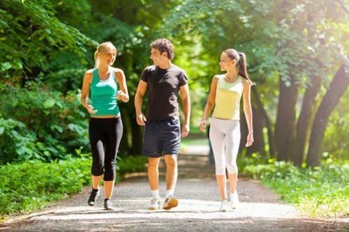 Đi bộ có tốt cho bệnh viêm khớp gối không?