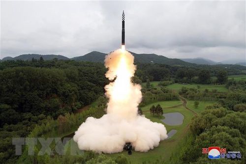 Triều Tiên xác nhận phóng thử tên lửa đạn đạo liên lục địa Hwasong-18