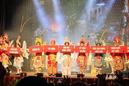 TP Hồ Chí Minh: Phát động cuộc vận động sáng tác văn học, nghệ thuật