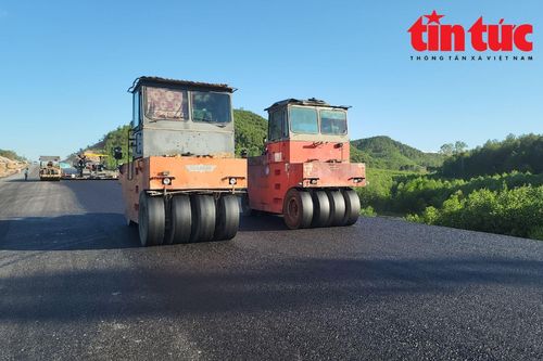 Bộ GTVT yêu cầu hoàn thành cao tốc Nghi Sơn - Diễn Châu trong tháng 7