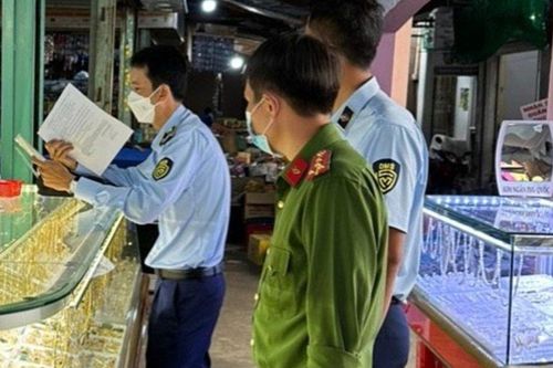 Xử phạt 1,5 tỷ đồng 4 doanh nghiệp kinh doanh trang sức mỹ nghệ