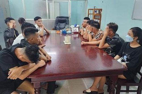 Hàng chục nam nữ thanh niên 'bay lắc' trong khách sạn ở Kiên Giang