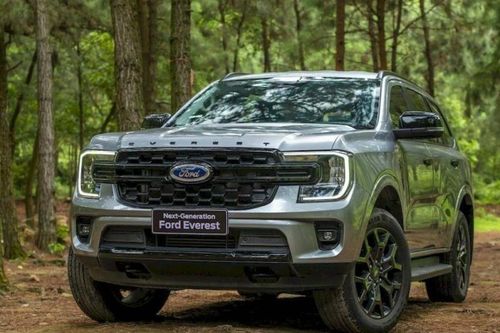 Xe SUV tiếp tục đua khuyến mại, giảm giá trăm triệu đồng