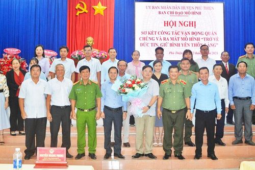 Ra mắt mô hình 'Trở về đức tin, giữ bình yên thôn làng'