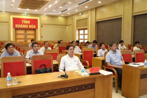 Quyết liệt đẩy nhanh tiến độ các công trình, dự án quan trọng quốc gia