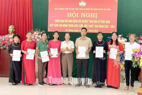 Na Hang ra mắt 2 mô hình điểm khu dân cư
