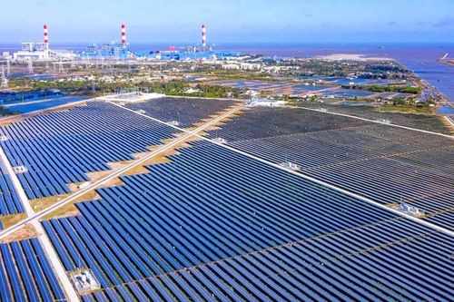 Tập đoàn Create Capital (CRC): Cổ phiếu bật tăng 14% sau thông tin mua lại nhà máy pin mặt trời