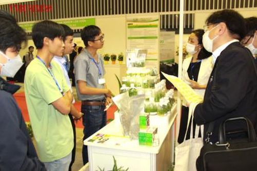 Tạo 'đòn bẩy' đưa hàng Việt vào mạng lưới phân phối nước ngoài