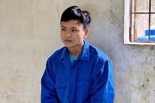 Thuê ôtô tự lái mang cầm cố để trả nợ và đánh bạc