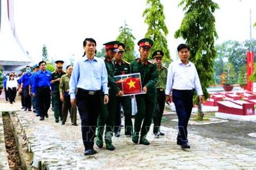 Nhắn tin 'Tri ân liệt sĩ - 2023': Bày tỏ tình cảm, lòng biết ơn và trách nhiệm với người có công
