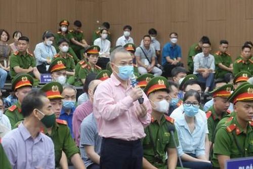 Những lời thú tội nhận tiền từ các cựu Đại sứ