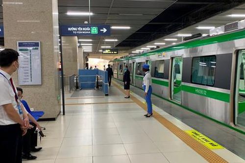Cần sớm ban hành bộ tiêu chí cho phương tiện công cộng 'xanh'