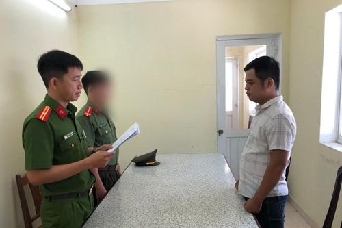 Dạy đầu tư trên sàn EXNESS rồi 'rút ruột' hàng trăm triệu đồng của học trò