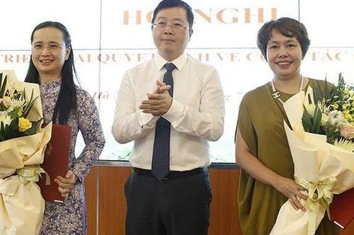 Điều động, tiếp nhận và bổ nhiệm lãnh đạo 2 Vụ, Cục