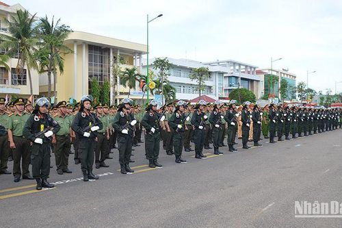 Công an Bình Thuận ra quân tấn công, trấn áp các loại tội phạm