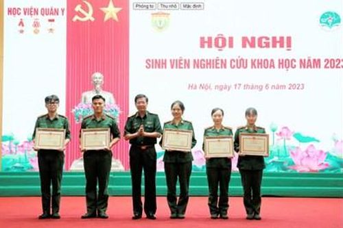 Học viên quân y tích cực nghiên cứu khoa học