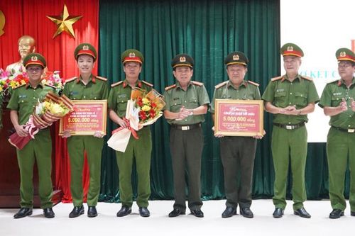 Giữ vững an ninh trật tự tại địa bàn quận trung tâm