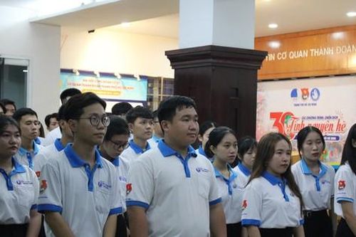 Đội hình Trí thức khoa học trẻ TP. HCM lên đường đến Đồng Tháp