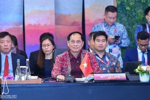 AMM-56: Nỗ lực đối thoại chân thành, tham vấn tin cậy, hợp tác thiết thực vì hòa bình, an ninh và phát triển thịnh vượng bền vững