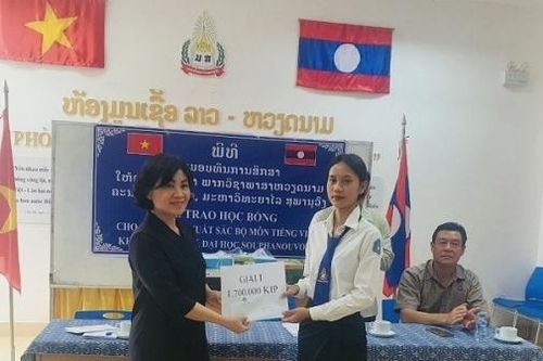 Hỗ trợ công tác giảng dạy tiếng Việt tại Đại học Souphanouvong, Lào