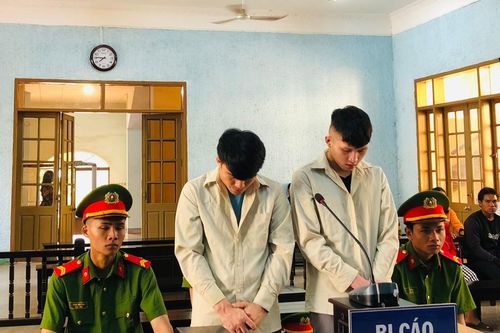 Hai thanh niên lãnh 47 năm tù vì buôn bán người