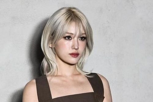 'Thiên thần lai' Jeon Somi rơi nước mắt kể về quá khứ bị cô lập, bắt nạt