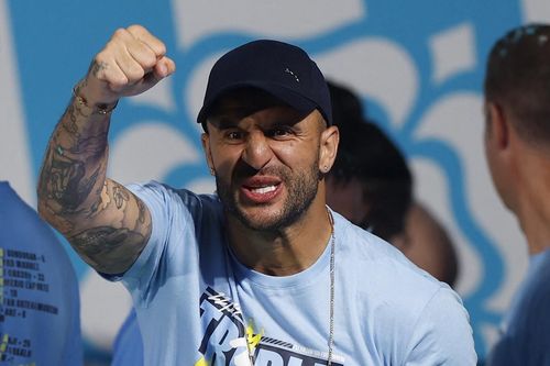 MU méo mặt Hojlund, Kyle Walker khó nghĩ Man City