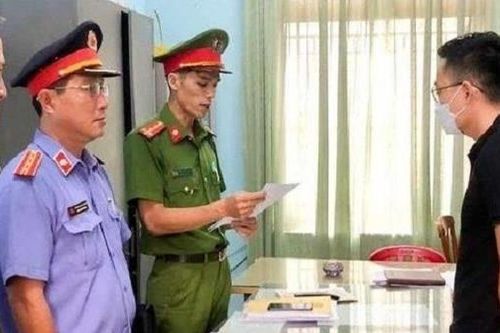 Bắt cựu nhân viên ngân hàng ở Huế lừa đảo hơn 5 tỷ đồng