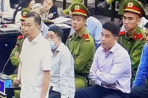 Cựu Phó Chủ tịch Hà Nội khai nhận tiền qua thư ký, không nhớ số tiền bao nhiêu