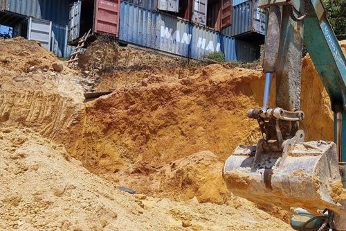Chủ thầu xây dựng để sạt lở gây chết người ở Đà Lạt bị khởi tố