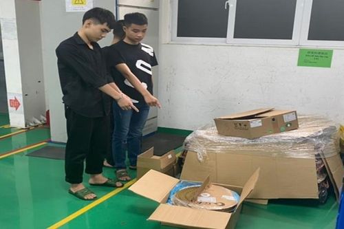Nhóm đối tượng rủ nhau đột nhập công ty cũ trộm cắp tài sản