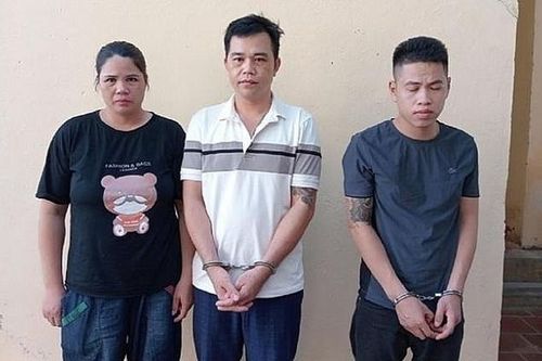 Trộm chó dùng bình xịt hơi cay, kích điện chống trả Công an