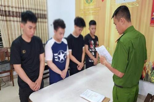 Nhóm thanh niên dùng súng tấn công người đi đường lúc nửa đêm