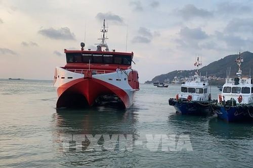 Tạm ngừng tuyến tàu khách Vũng Tàu ra Côn Đảo do thời tiết xấu