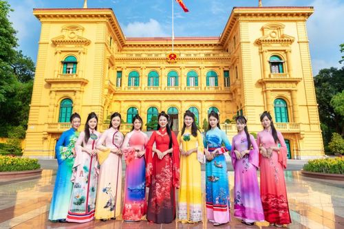 Đoàn thanh niên và sứ mệnh trong việc gìn giữ, quảng bá áo dài Việt Nam