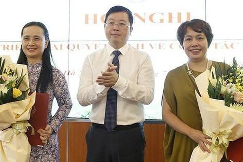 Bộ Thông tin và Truyền thông bổ nhiệm 2 nữ lãnh đạo cục, vụ