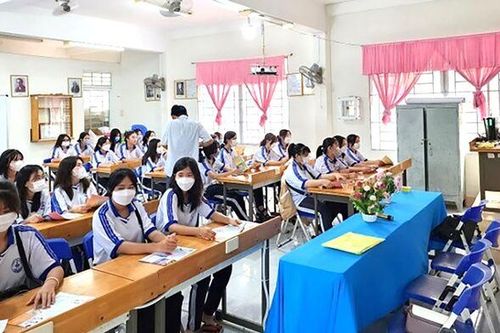 Tuyên truyền chăm sóc sức khỏe trẻ vị thành niên