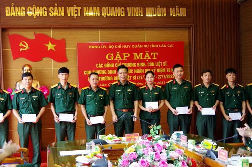 Bộ Chỉ huy Quân sự tỉnh gặp mặt các đồng chí thương binh, con thương binh-liệt sĩ đang tại ngũ
